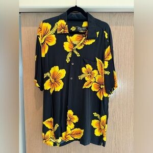 Black and Yellow Aloha shit